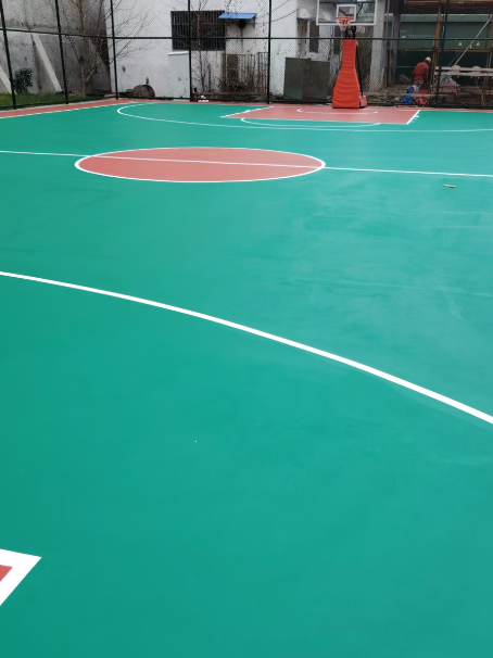 寿阳 球场长期使用易出现地面开裂